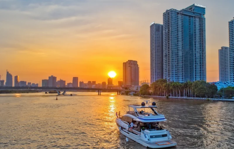 Sunwah Pearl là dự án thứ ba của chủ đầu tư này tại TP.HCM, tiếp nối thành công của Sunwah Tower và Saigon Pearl