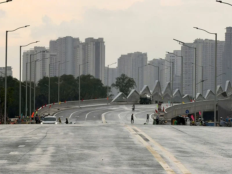 Cập Nhật Tiến Độ The Global City T112025 Cầu Liên Phường Sẵn Sàng Thông Xe