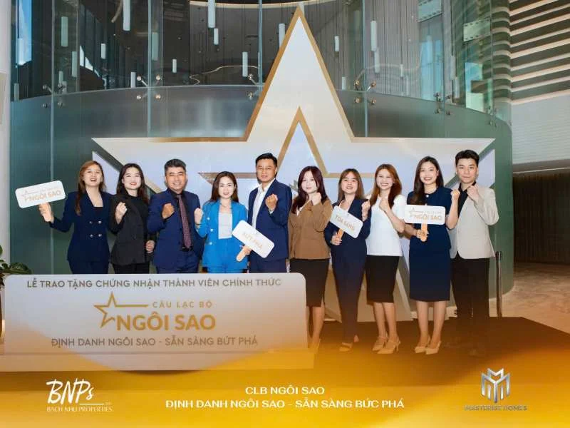 CLB Ngôi Sao đã chính thức trao chứng nhận và thẻ thành viên cho những cá nhân xuất sắc nhất của đại lý BachNhu Properties