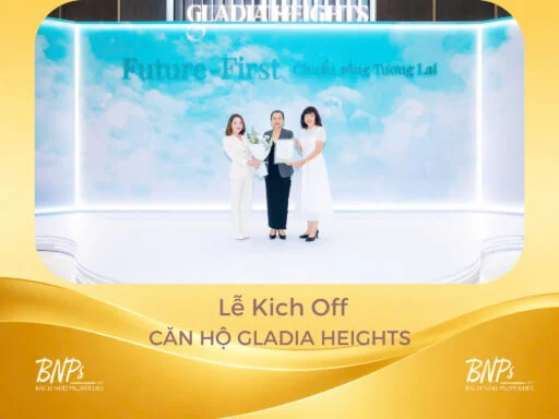 Ban lãnh đạo Bách Như Properties nhận chứng nhận Đại lý phân phối F1 Gladia Heights Khang Điền